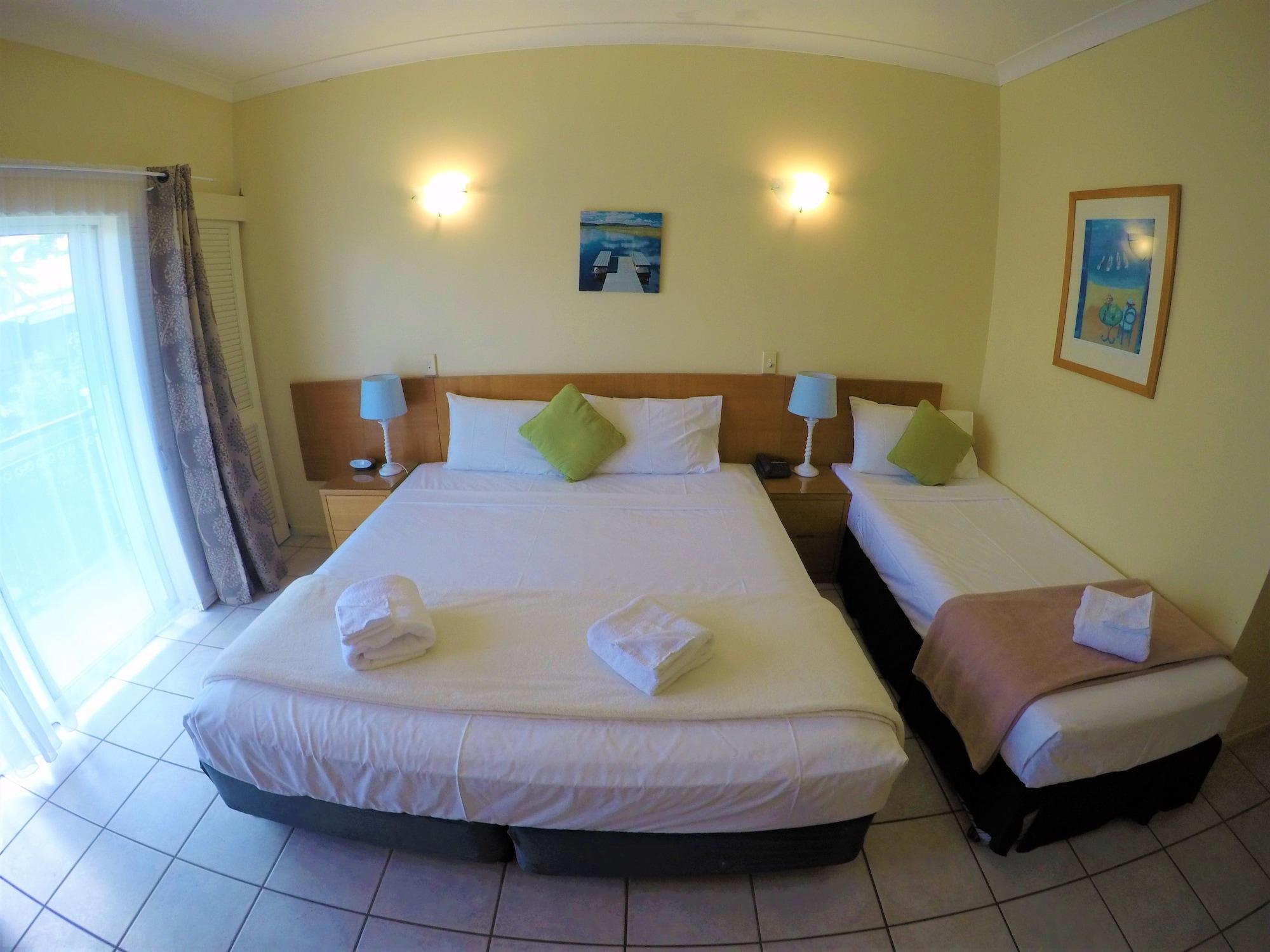 Crystal Garden Resort & Restaurant Кэрнс Экстерьер фото