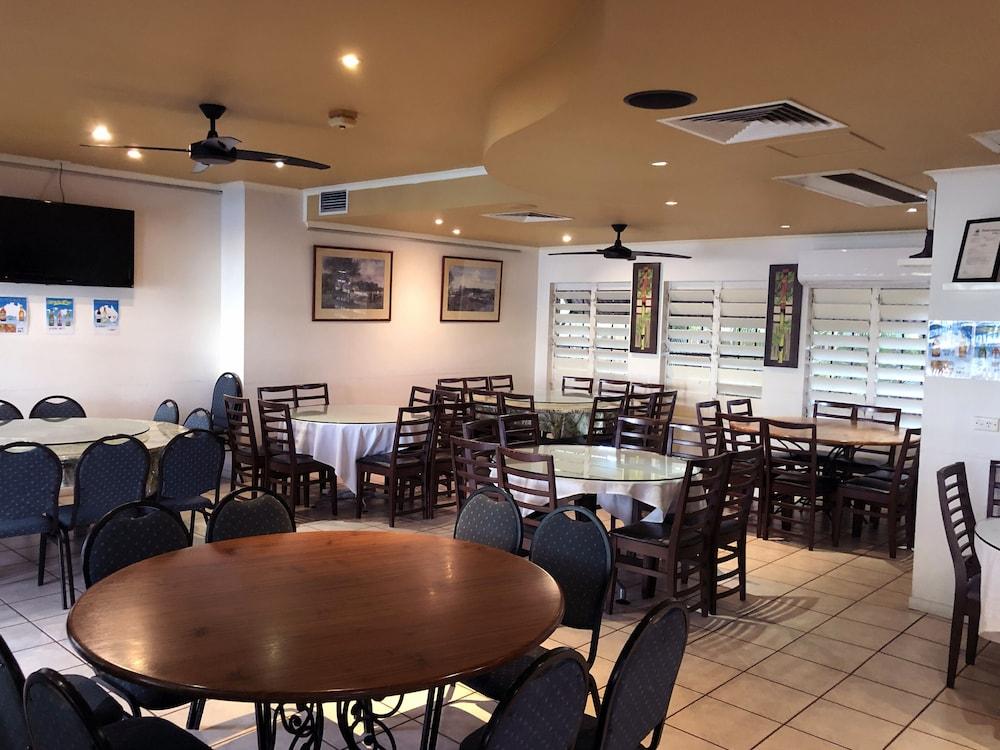 Crystal Garden Resort & Restaurant Кэрнс Экстерьер фото