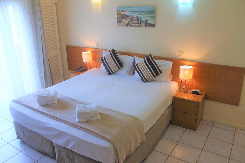 Crystal Garden Resort & Restaurant Кэрнс Экстерьер фото