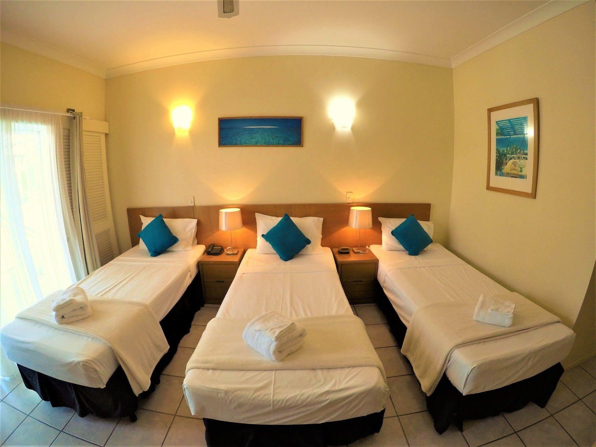 Crystal Garden Resort & Restaurant Кэрнс Экстерьер фото